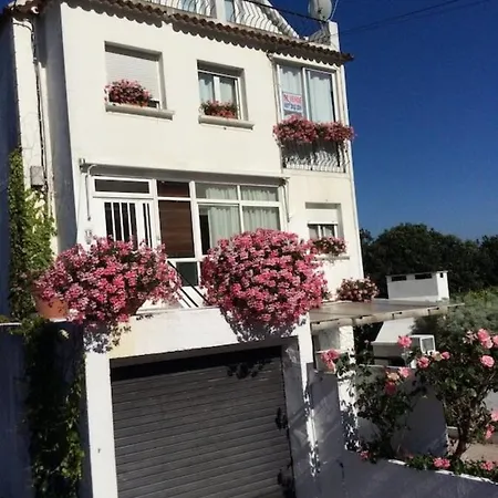 House - 4 Bedrooms With Wifi - 00559